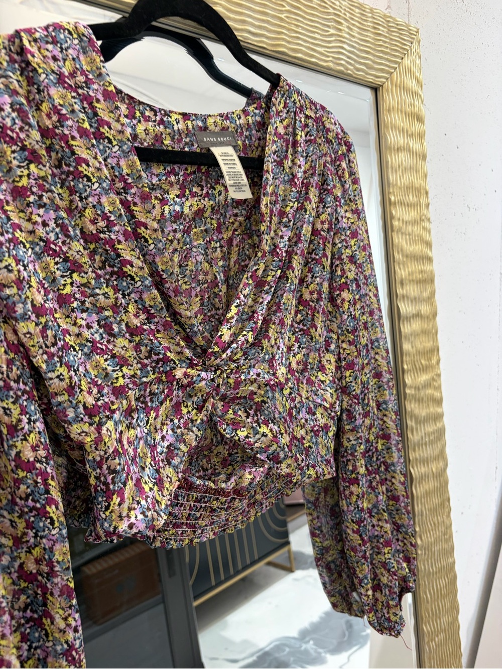 Sans Souci Pink Multi Floral V‑Neck Long Sleeve Crop Top